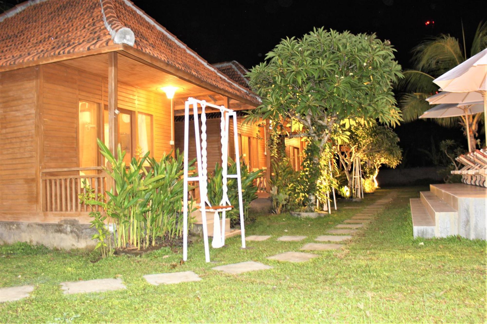 Green Village Jungle Resort Batununggul エクステリア 写真
