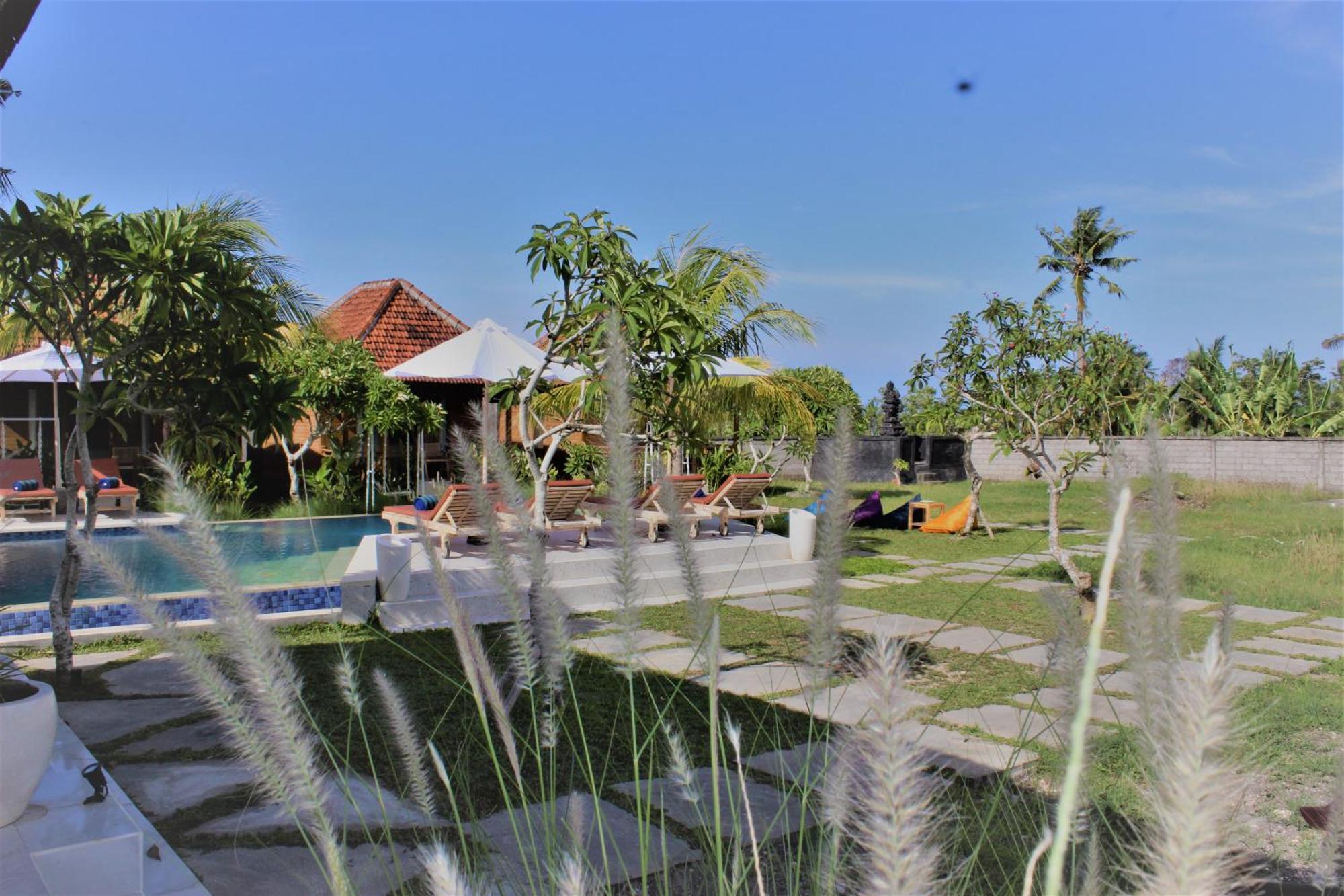 Green Village Jungle Resort Batununggul エクステリア 写真