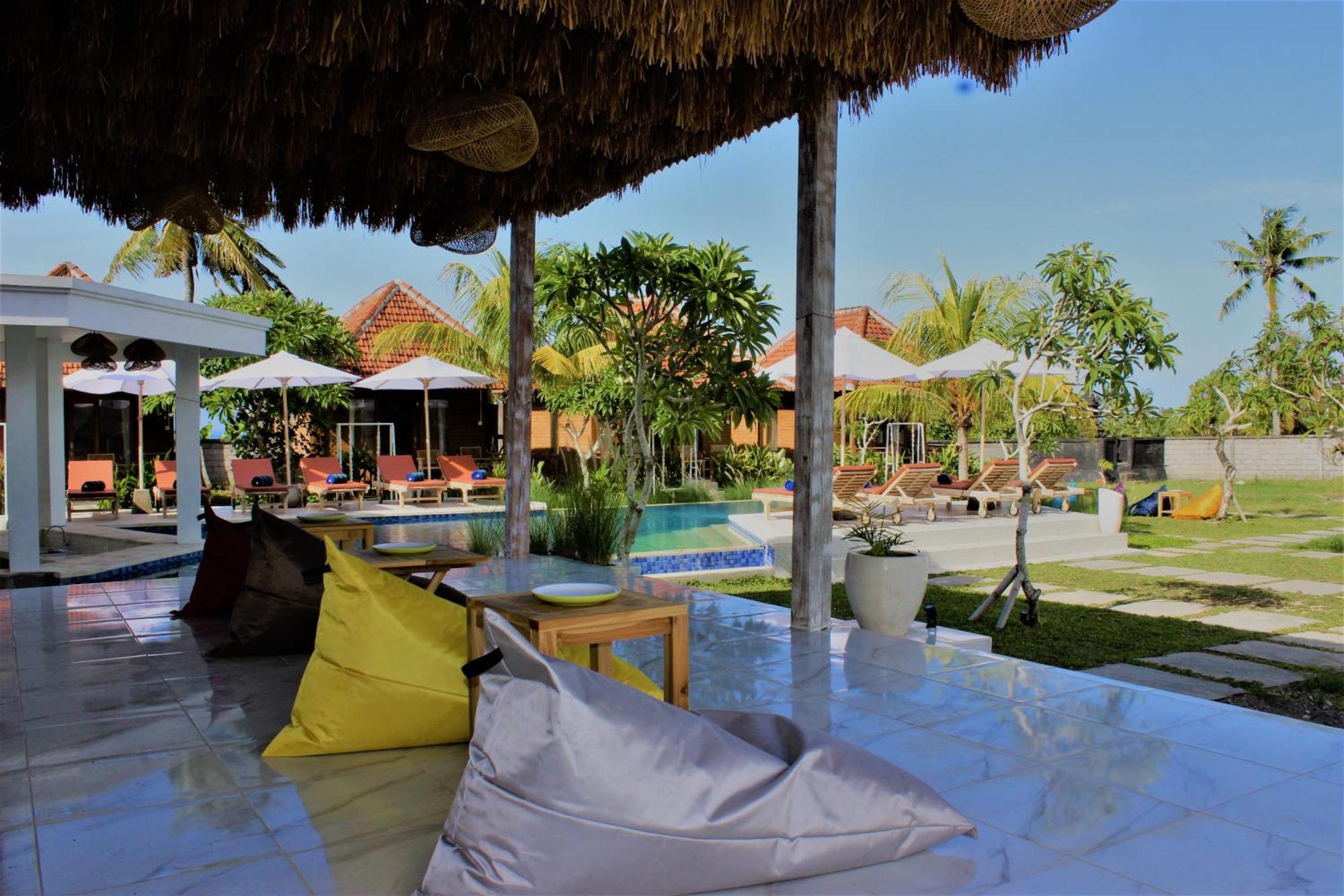 Green Village Jungle Resort Batununggul エクステリア 写真