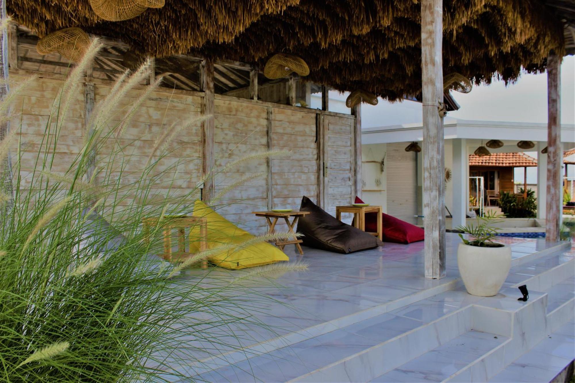 Green Village Jungle Resort Batununggul エクステリア 写真