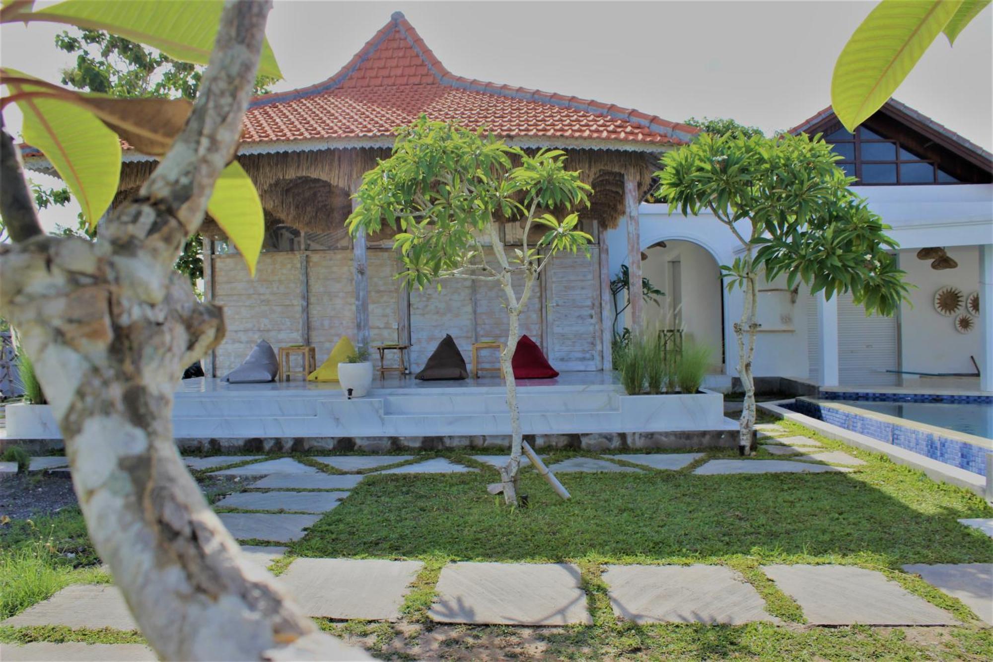 Green Village Jungle Resort Batununggul エクステリア 写真