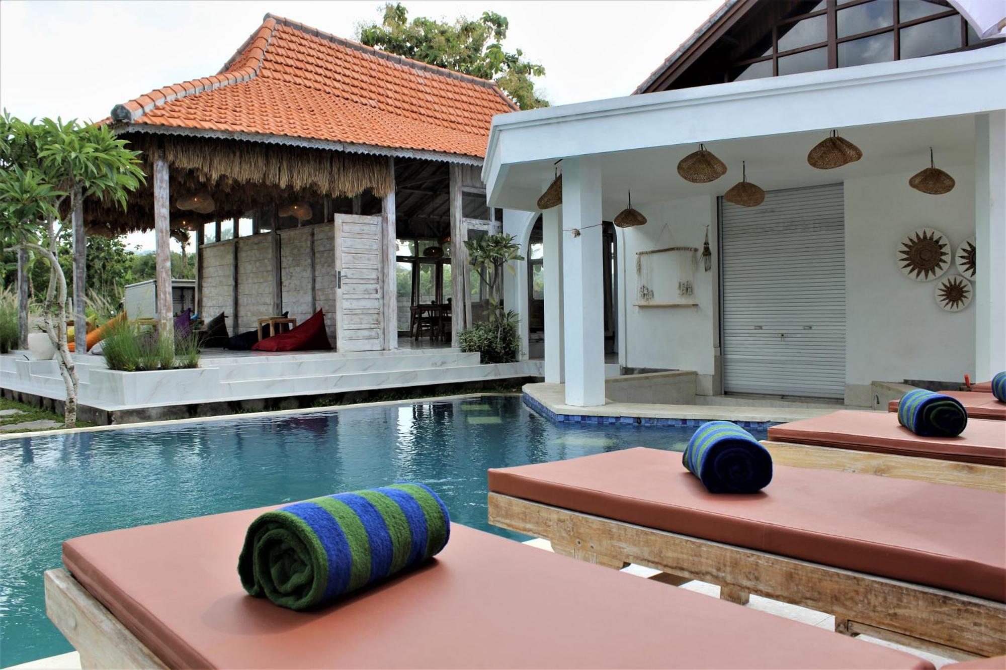 Green Village Jungle Resort Batununggul エクステリア 写真