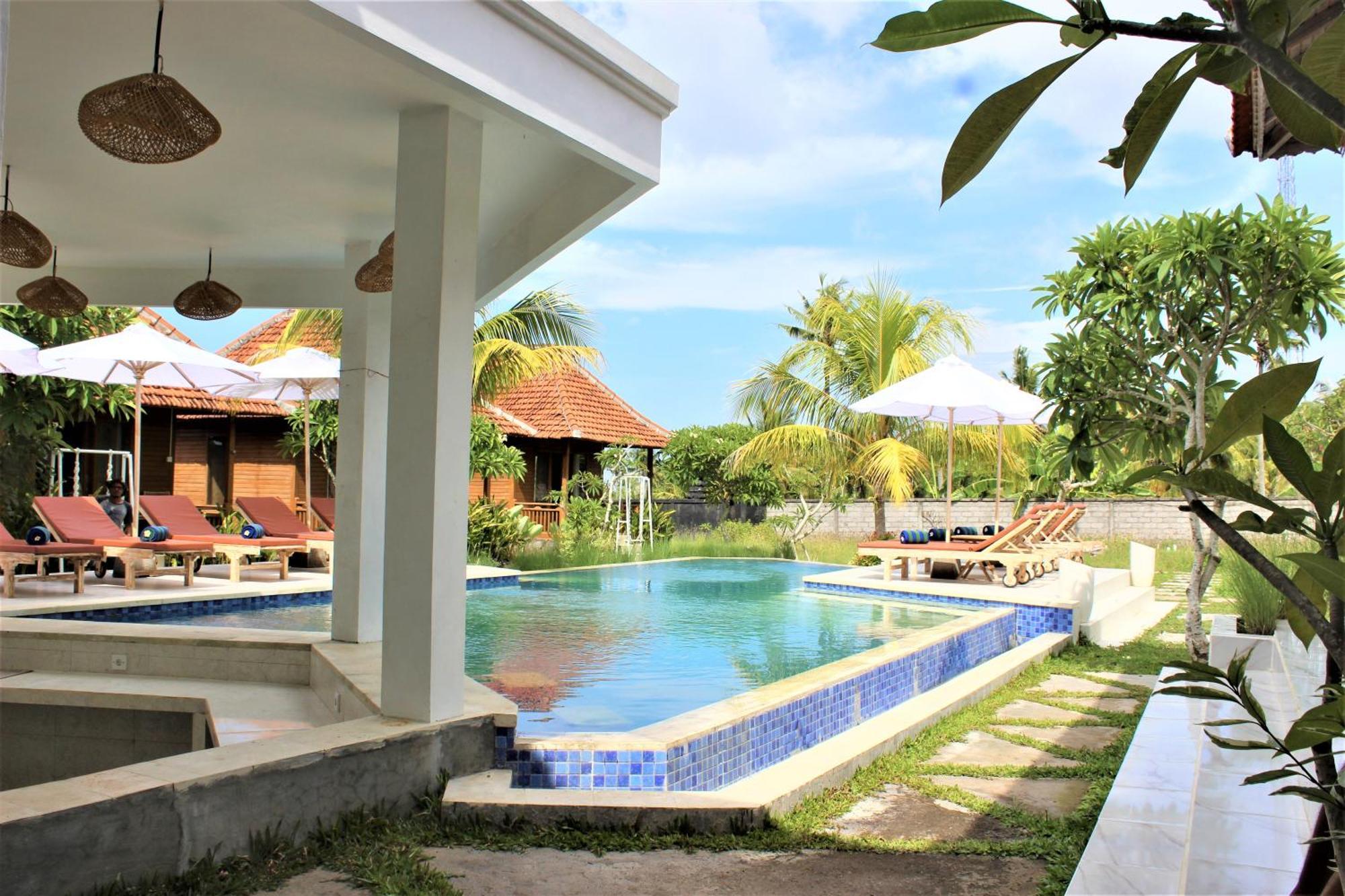 Green Village Jungle Resort Batununggul エクステリア 写真