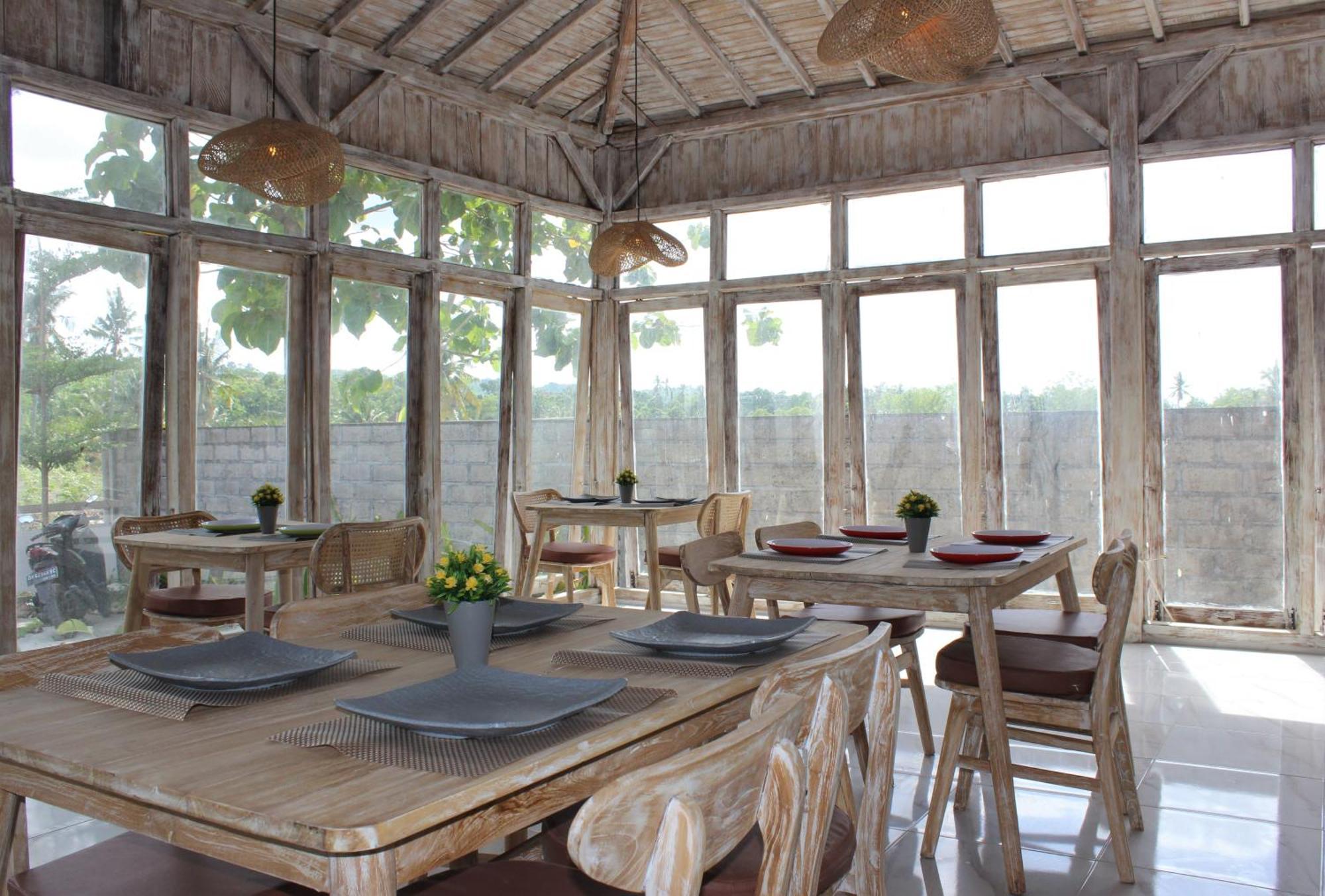 Green Village Jungle Resort Batununggul エクステリア 写真